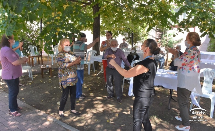 SİLİVRİ BELEDİYESİNDEN HUZUREVİ SAKİNLERİNE FASIL SÜRPRİZİ
