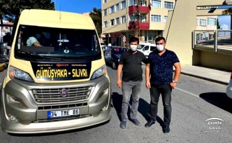 Güçlü Muhtar Mahallesini yalnız bırakmıyor