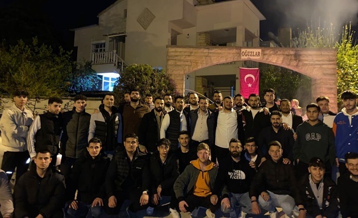 Volkan Aydın Gençlerin Asker Gecelerine Katıldı